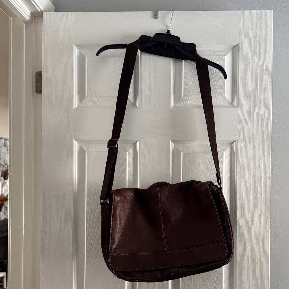 Men’s messenger bag